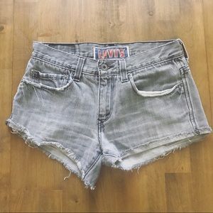 levi distressed cut-off shorts
